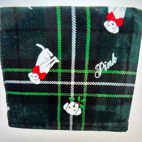 Victoria’s Secret PINK Cozy Green Fleece Puppy Dog Logo Sherpa Blanket NWT - Picture 1 of 8